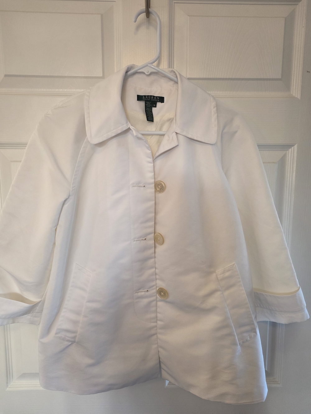 Ralph Lauren White Women's Button Front Rain Coat. 3/4 Quarter Sleeve. Size M